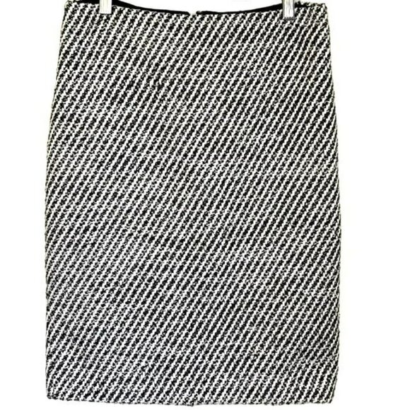 NWOT ANN TAYLOR DIAGONAL TWEED PENCIL SKIRT SIZE 4 - Picture 1 of 10
